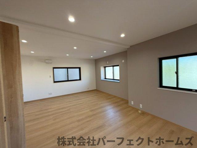 【居間・リビング】の画像