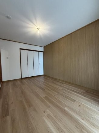 高柳6丁目　中古一戸建ての洋室|洋室6.0帖
■物件内覧・資金計画相談・住宅ローン相談、リフォーム相談、お問合せ受付中■
※当日・翌日のご内覧、ご相談はお電話でのお問合せがスムーズです！