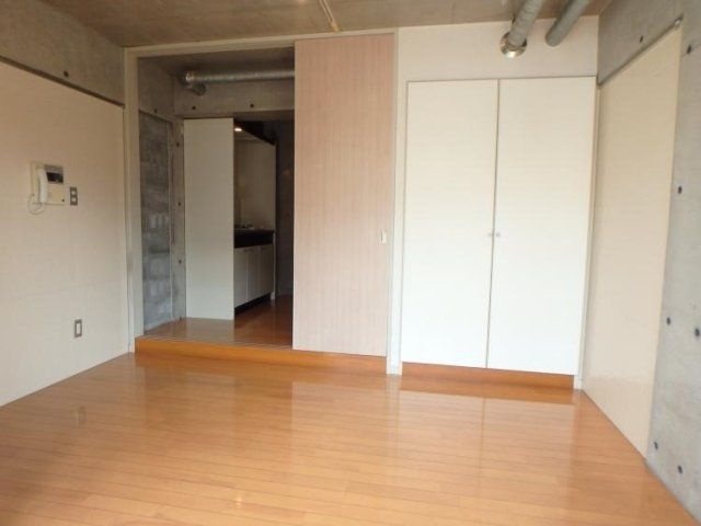 ｐｅｒｇｏｌａの洋室