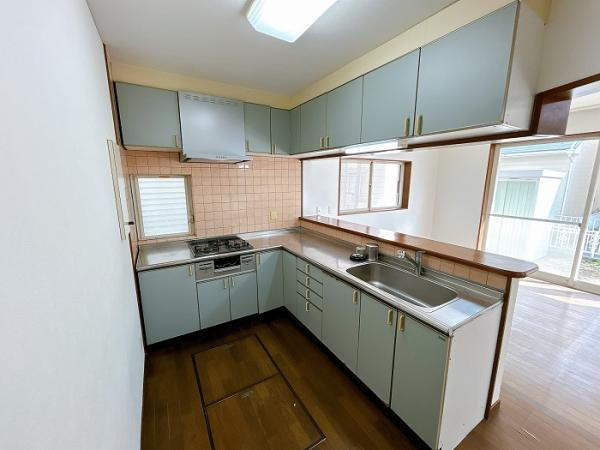 【商談中】リフォーム　中古戸建　大垣市綾野3丁目　平成2年築のキッチン