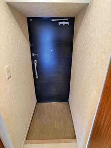 エスコート香椎駅前の玄関