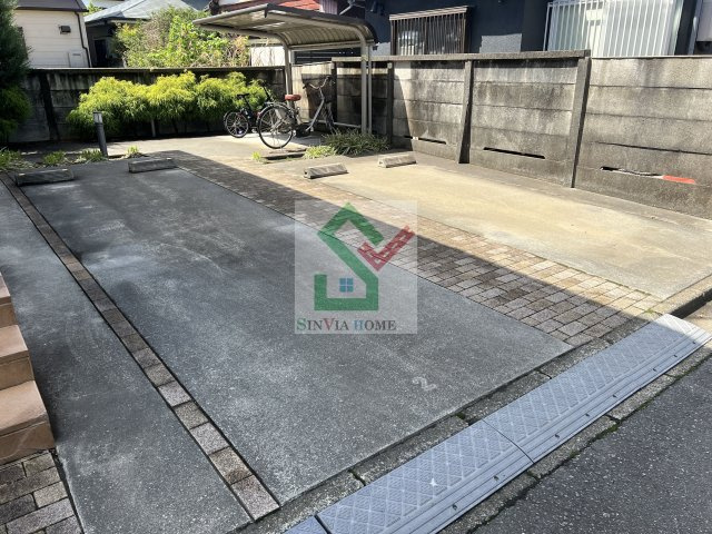 杜若の駐車場