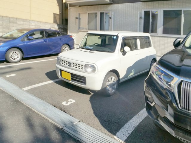 フォルトゥーナの駐車場