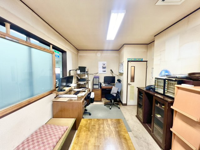 名東区西里町五丁目戸建のその他|事務所