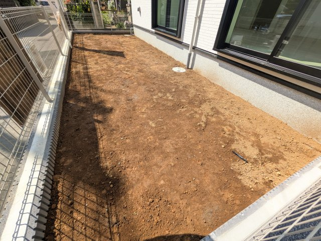 取手市野々井　01期　新築戸建ての庭|リビングに明るい光を届ける南庭。
お子様の遊び場やペットのスペースとしても最適です。
室内外で心地よい暮らしが叶います。