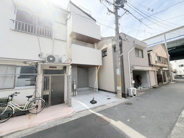 神戸市長田区苅藻通２丁目の前面道路含む現地写真