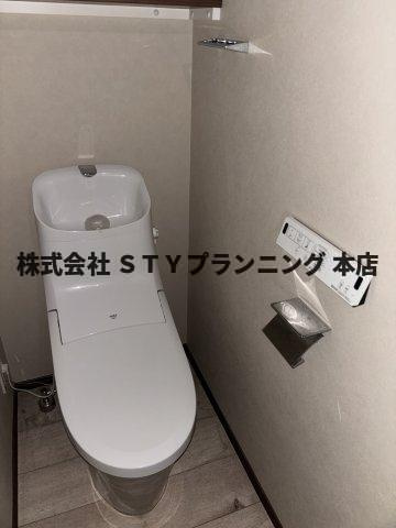 仲介手数料0円！C・P・Pure隼人町のトイレ
