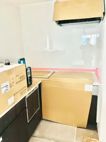 北区志茂5丁目　新築戸建　残1棟のキッチン|2026.04.29撮影

現地ご見学希望・資料請求などお気軽にお問い合わせ下さい！
03-5990-5201