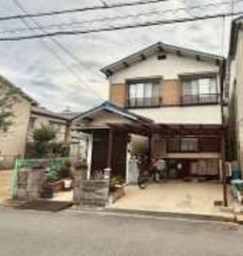 楠根南町　中古一戸建ての外観|新しい生活にいかがでしょうか？外観はお住まいの顔になります。こだわりたいポイントですね。外壁塗装や屋根塗装のご相談も承っております。
■現地内覧・資金計画相談・住宅ローン相談もお問合せ受付中■