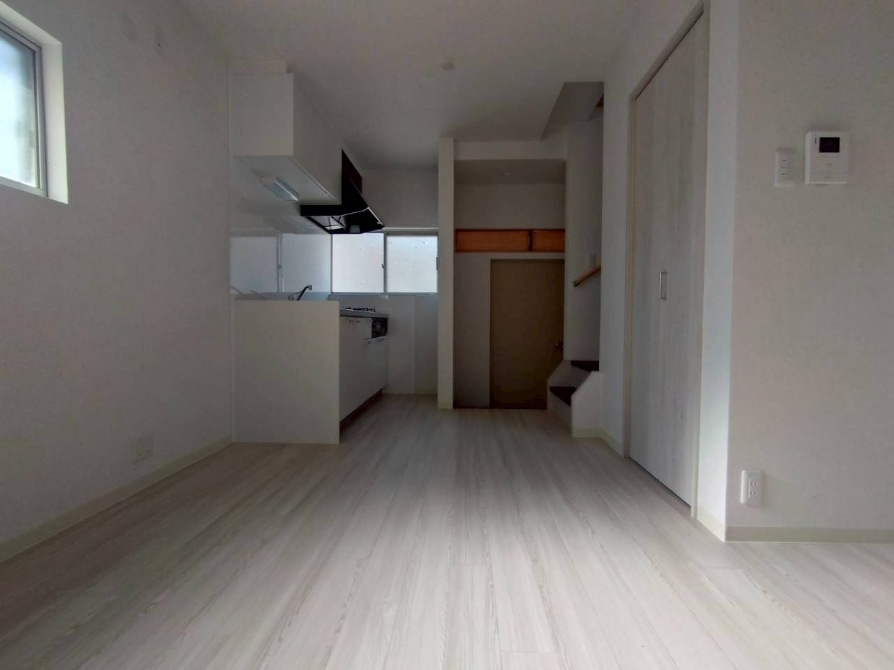 天川新町戸建の居間・リビング