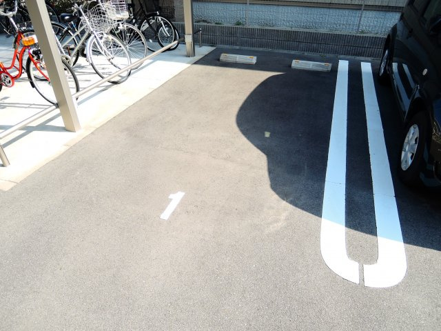 GOLD BAMBOOⅠの駐車場