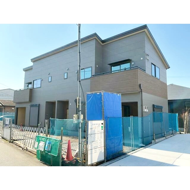 茅ヶ崎市今宿のテラスのエントランス