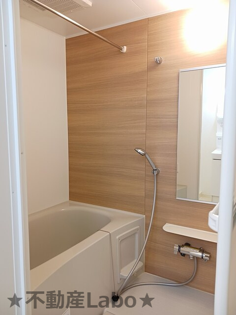 ロータス南島田Dの浴室