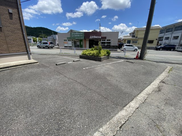 ピクシーヒルズ北平野の駐車場