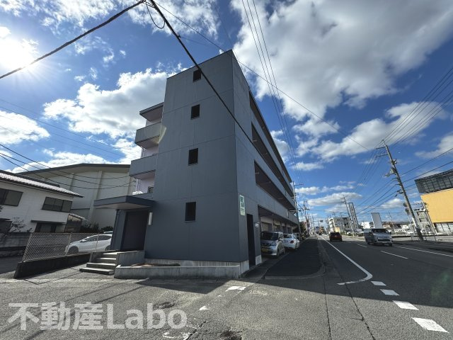 コーポシャルムの駐車場