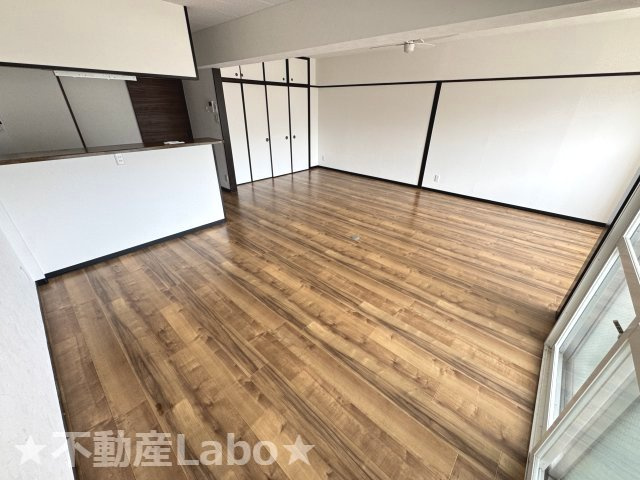 ソレイユ南島田　の内装