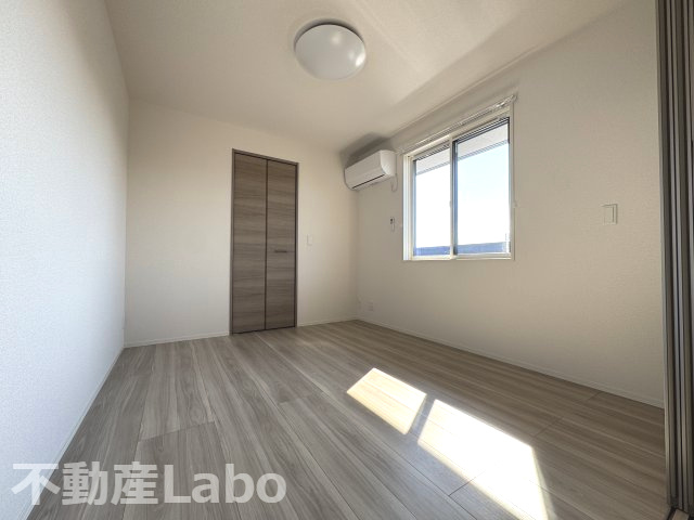 サンセール問屋町Ⅱの洋室