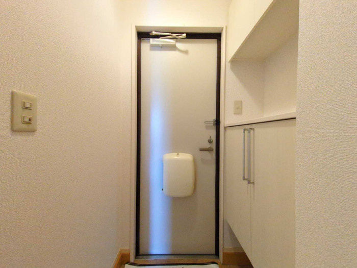 泰山木苑の玄関