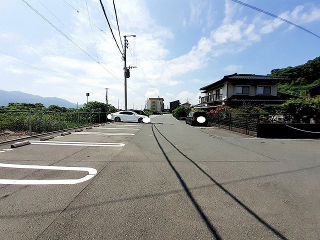 【駐車場】 | グレイスガーデン岬（はな）の山 | カースペースがあります
