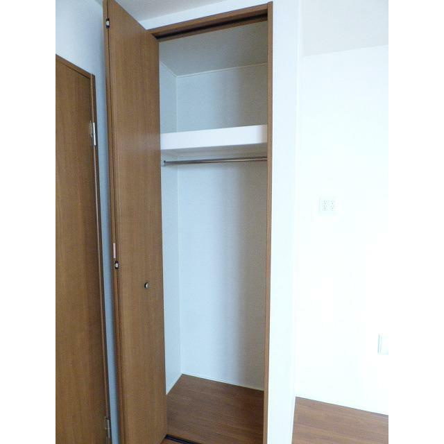 横浜市西区中央１丁目の賃貸マンションの収納