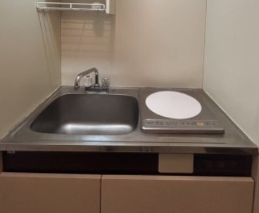 横浜市中区本牧町２丁目のアパートのキッチン