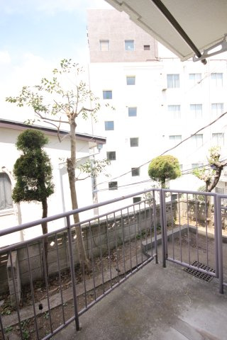 【庭】