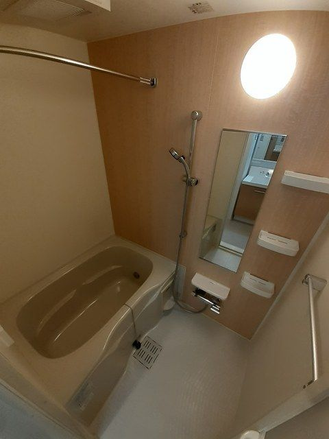 Ｓ・Ｂｒｉｓａの浴室|コンパクトで使いやすいお風呂です