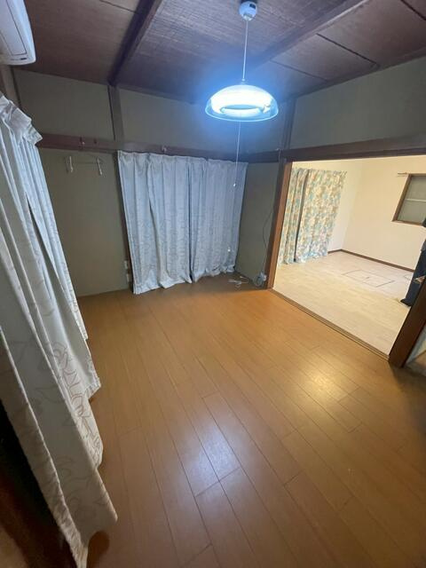 東新小岩３丁目貸家の洋室