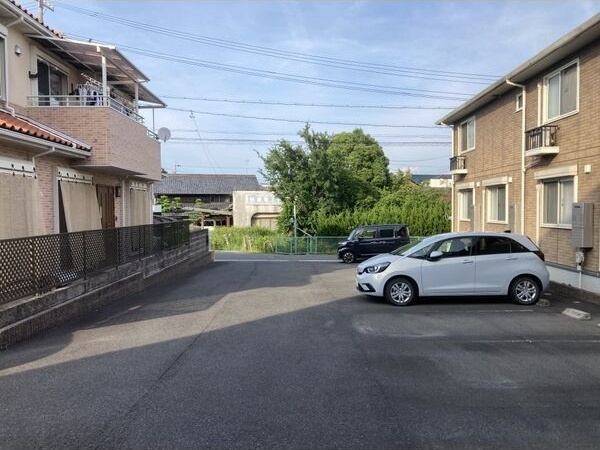 パストラーレ　　刈谷市近郊の賃貸はクラスホーム刈谷店の駐車場