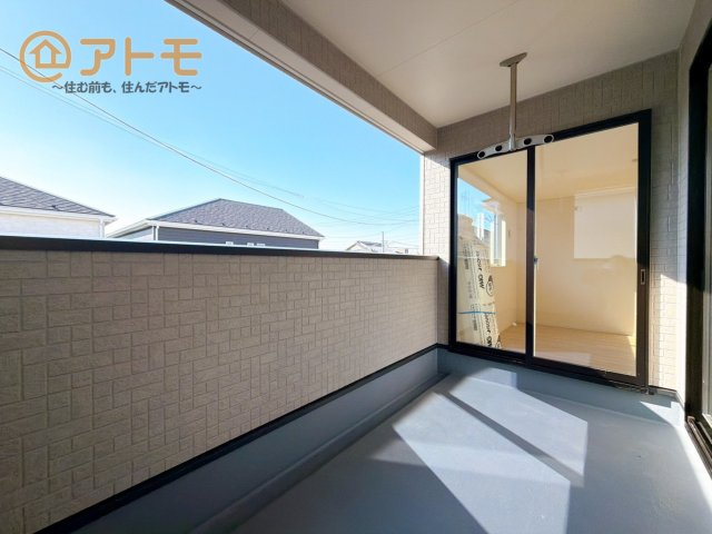 【バルコニー】 | 沼津市沢田町第1　新築戸建　2号棟 | インナーバルコニーはお出かけ中の急な雨でも安心♪