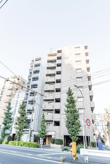 ルーブル旗の台