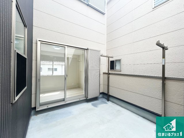 尼崎市南竹谷町　中古一戸建てのバルコニー|日当たりのよいバルコニー！お部屋が開放的に！