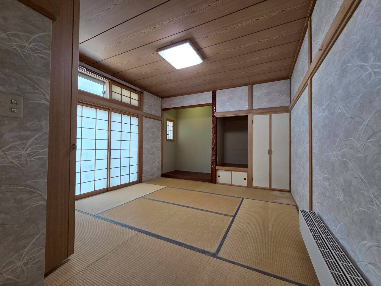 北都1丁目　建坪76坪ある贅沢な中古住宅の和室|1階　和室8.5帖
