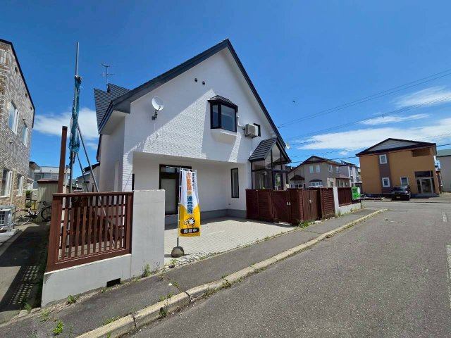北都1丁目　建坪76坪ある贅沢な中古住宅の外観