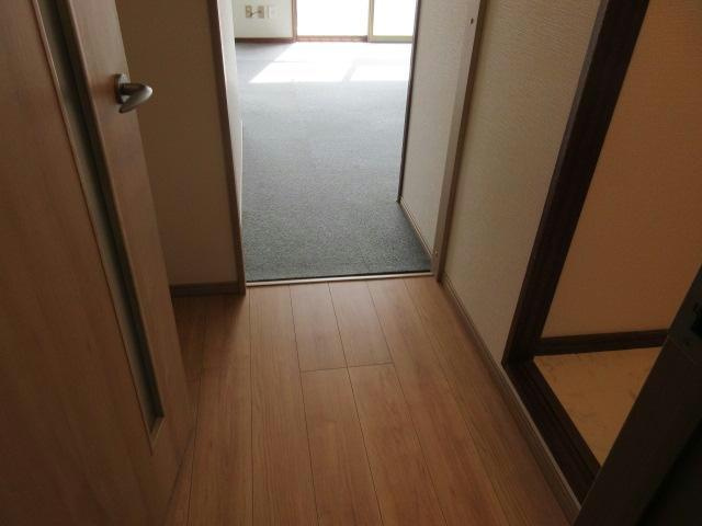 ニューサンハイツの玄関
