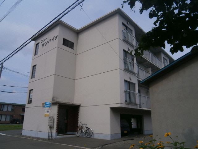 ニューサンハイツの外観