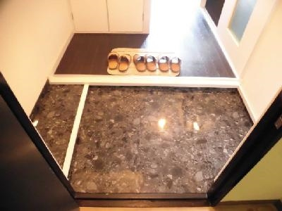 ファーストコート今出川北の玄関|※他タイプのお部屋