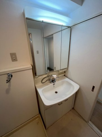 西宮エバーグリーンの洗面所