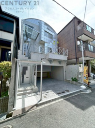 鉄筋コンクリート造３階建