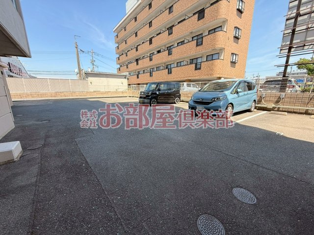 アーサー小森野リバーパークの駐車場|駐車場です
