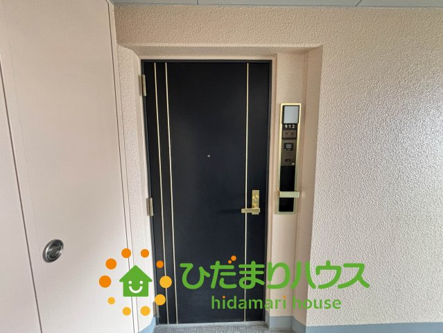 パークシティ白岡イーストガーデンの玄関