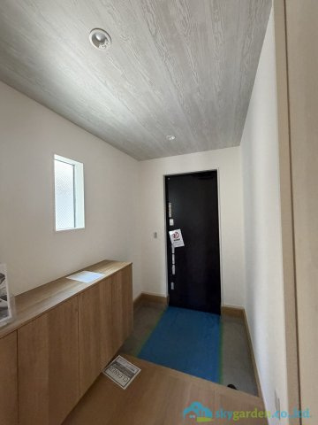 秦野市堀山下第2　新築戸建　全4棟3号棟の玄関