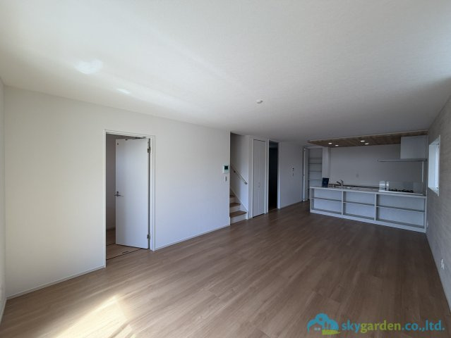 秦野市堀山下第2　新築戸建　全4棟3号棟の居間・リビング