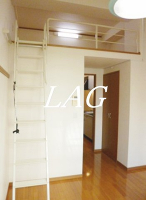 【居間・リビング】 | エステート新松戸２４ | 洋室のお部屋です。