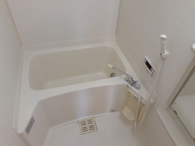 ビオラ館の浴室|日々の疲れを癒すお風呂付です