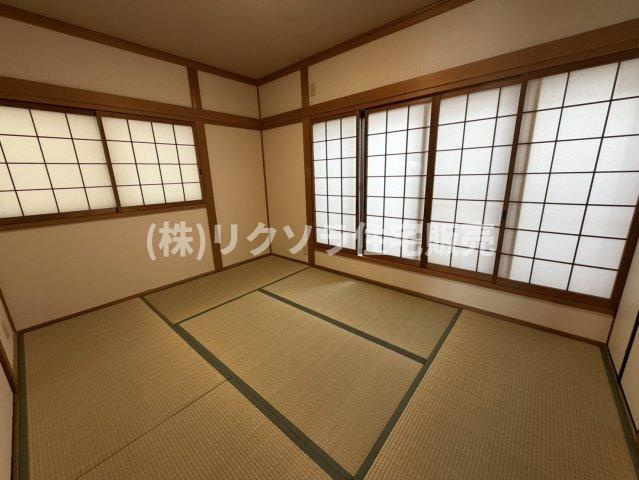 香里北之町　中古一戸建ての内装|和室6.0帖
■物件内覧・資金計画相談・住宅ローン相談、リフォーム相談、お問合せ受付中■
※当日・翌日のご内覧、ご相談はお電話でのお問合せがスムーズです！