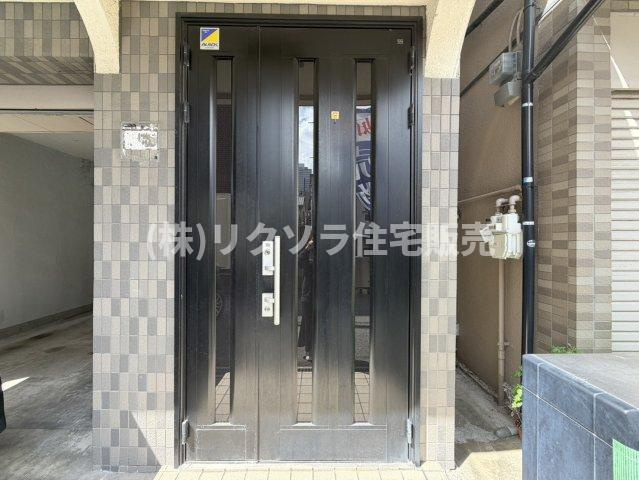 香里北之町　中古一戸建ての玄関|■物件内覧・資金計画相談・住宅ローン相談、リフォーム相談、お問合せ受付中■
※当日・翌日のご内覧、ご相談はお電話でのお問合せがスムーズです！
