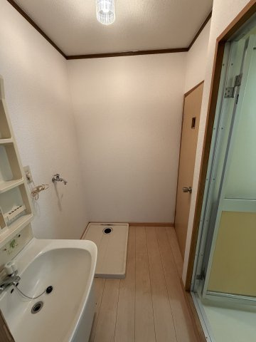 久留米市田主丸町殖木のアパートの洗面所