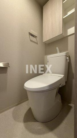 横浜市西区中央１丁目の賃貸マンションのトイレ