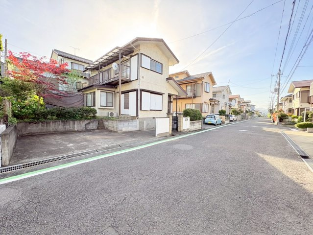 日高市中鹿山　建築条件なし売地　JR川越線『高麗川駅』徒歩18分　【高根小学区】の前面道路含む現地写真
